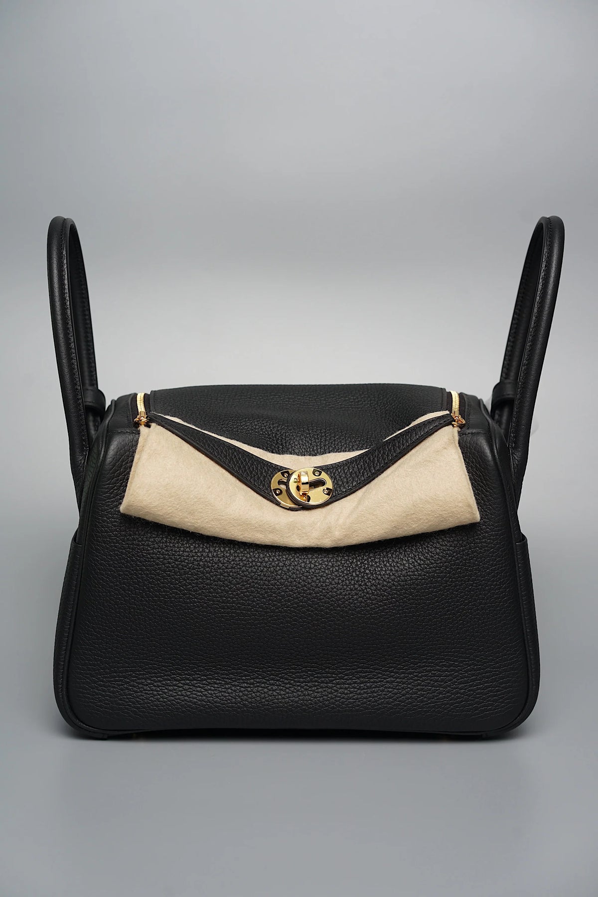 Lindy 26 - Noir Clemence GHW