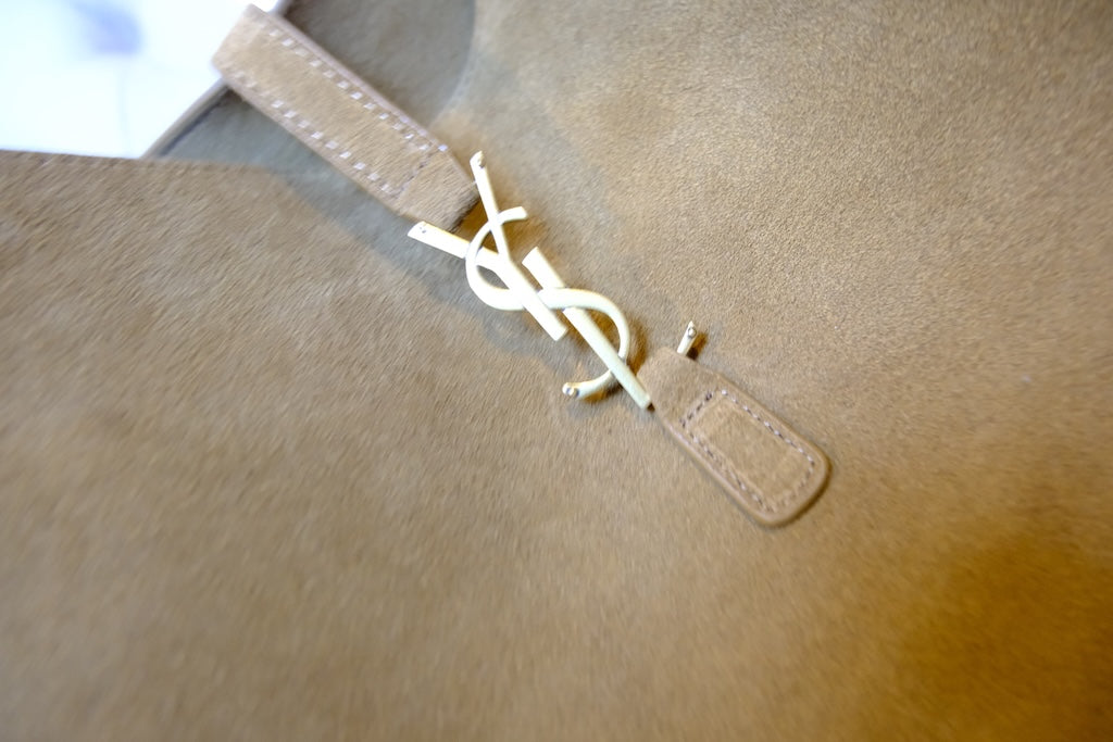 Le 5 à 7 Supple Large Suede - Beige