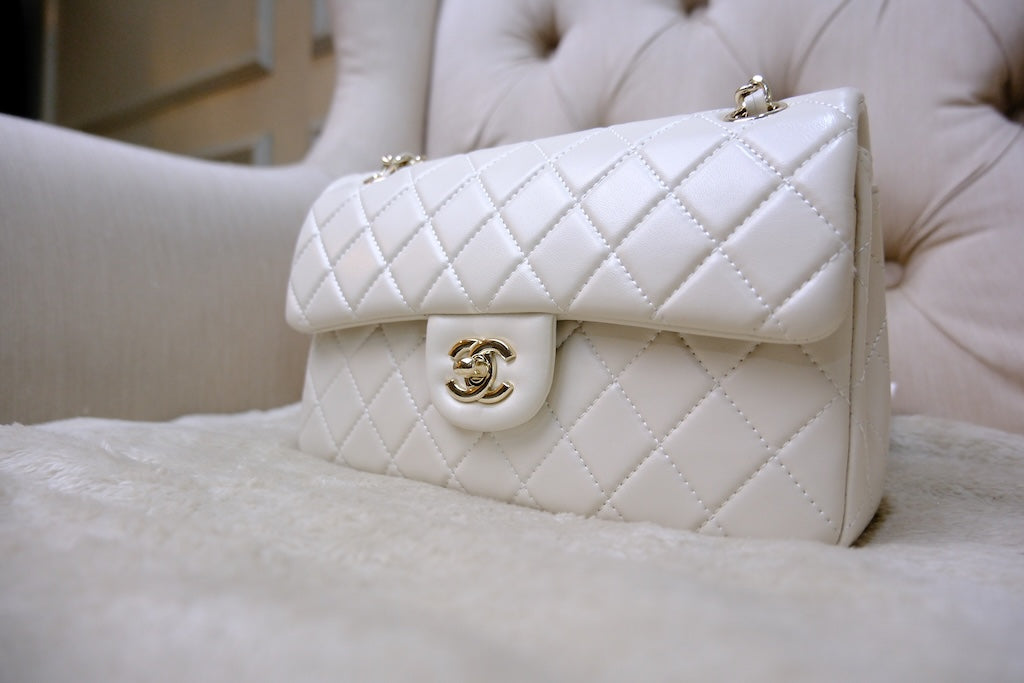 Small Classic Double Flap - White