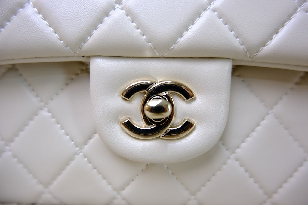 Small Classic Double Flap - White