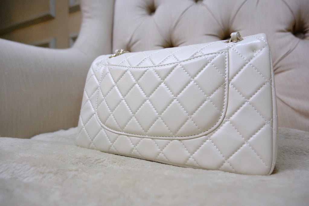 Small Classic Double Flap - White
