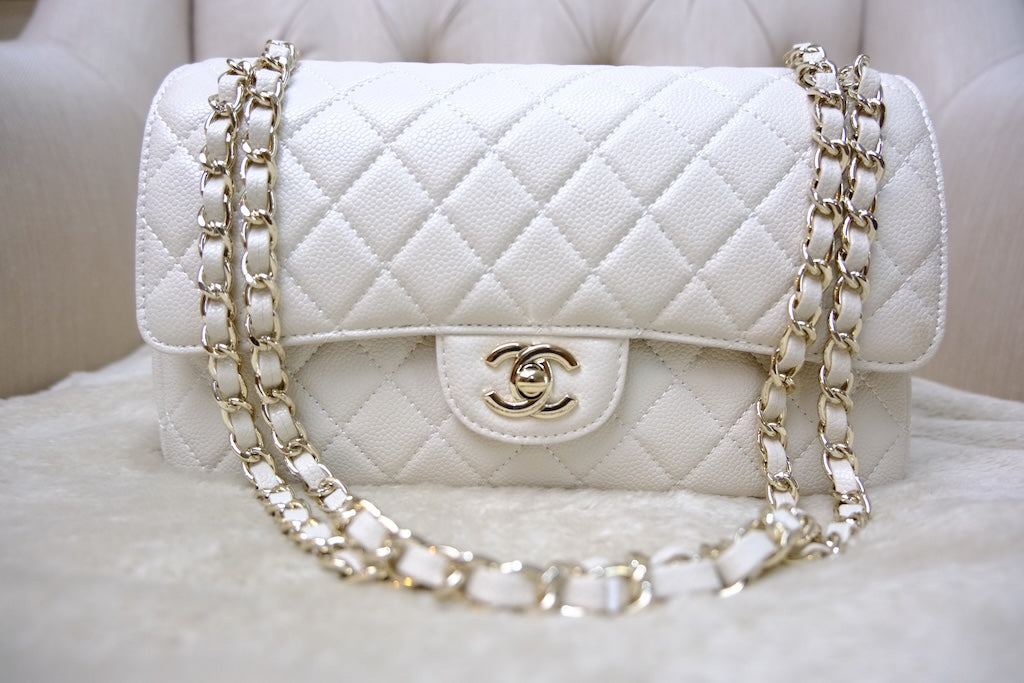 Medium Classic Double Flap - White