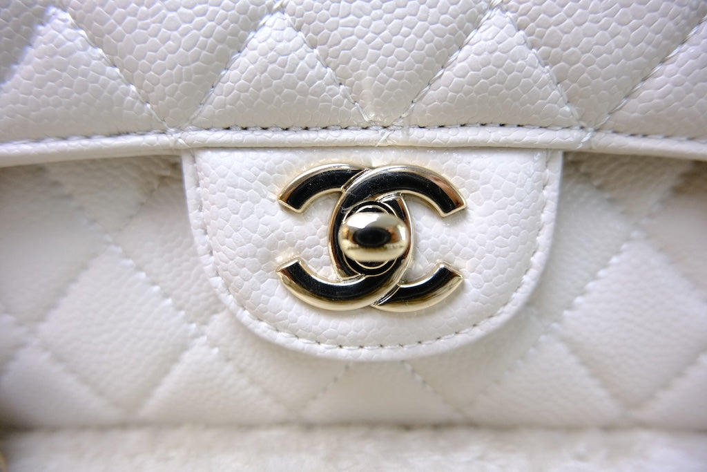 Medium Classic Double Flap - White