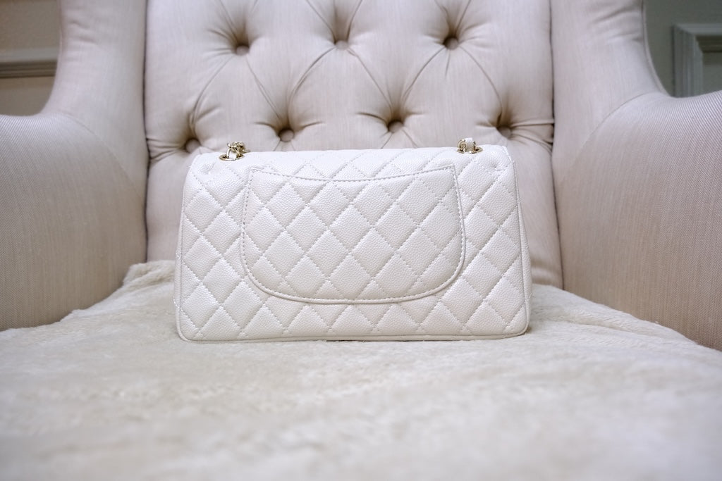 Medium Classic Double Flap - White