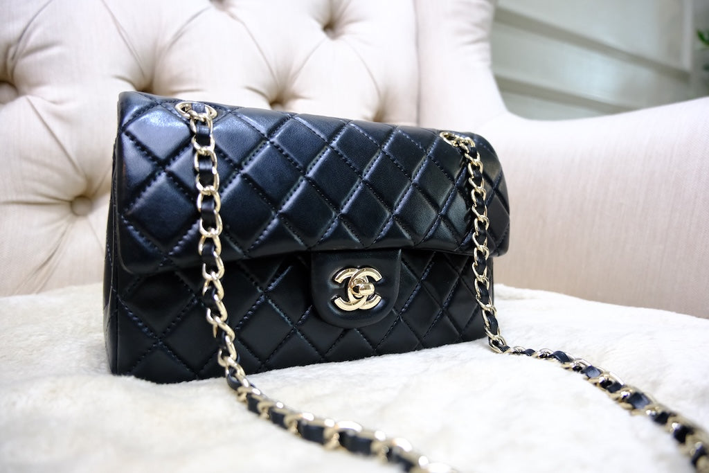 Small Classic Double Flap - Black