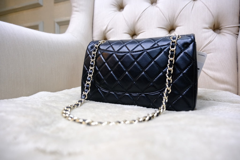 Small Classic Double Flap - Black