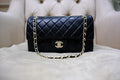 Medium Classic Double Flap - Black