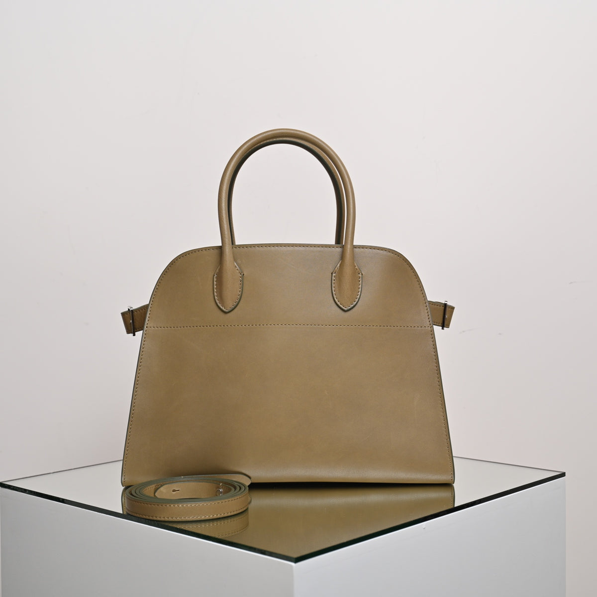 Margaux 12 - Beige