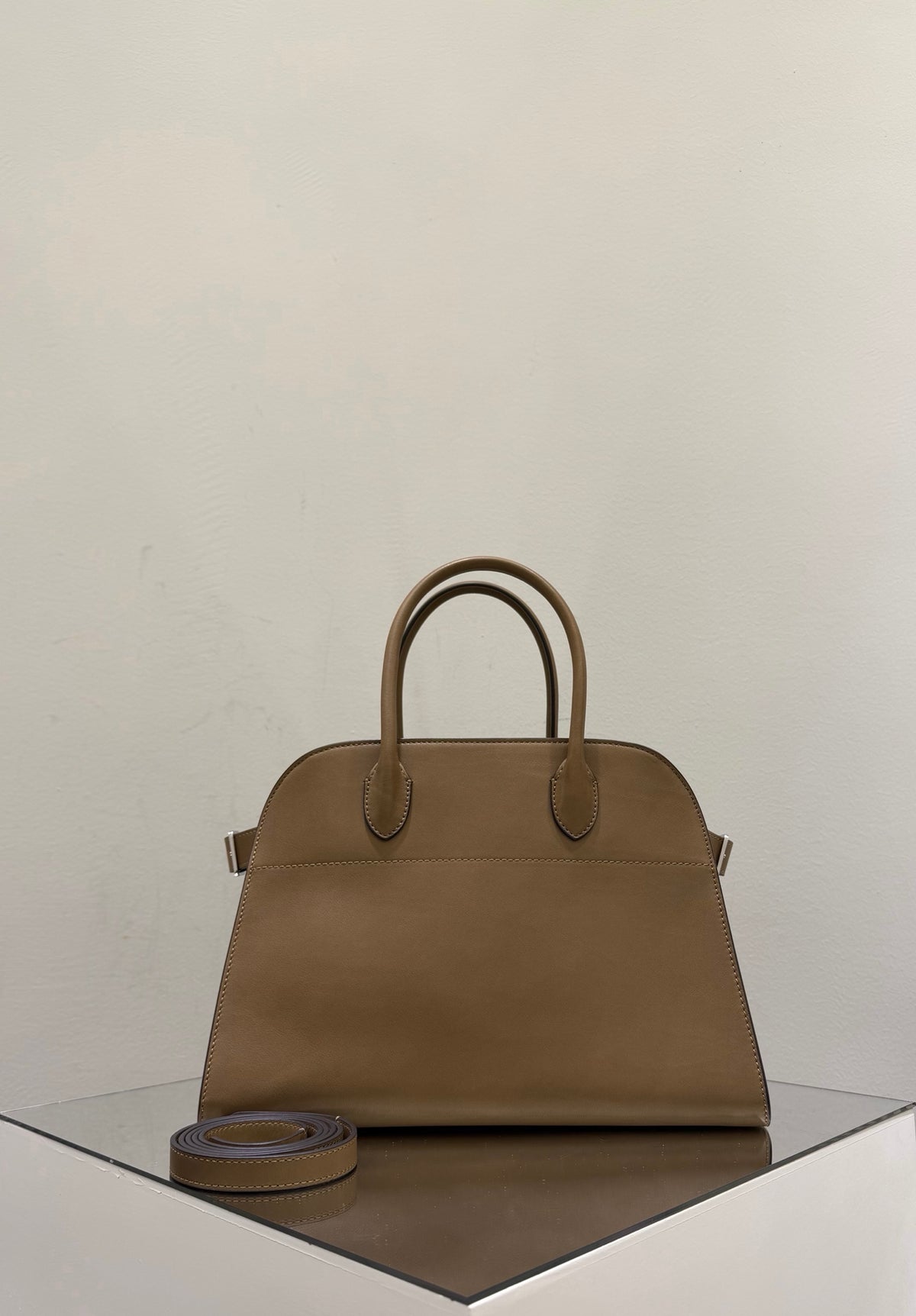 Margaux 12 - Brown